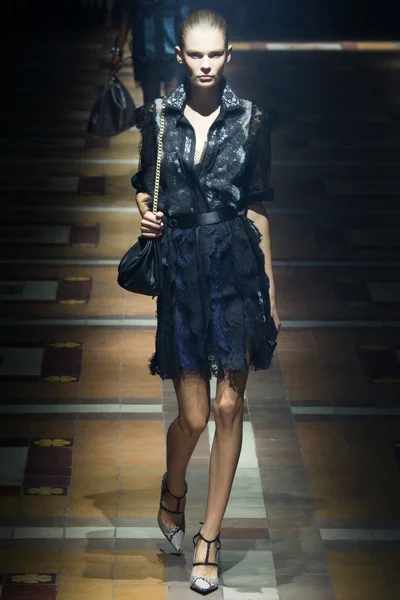 Look 34